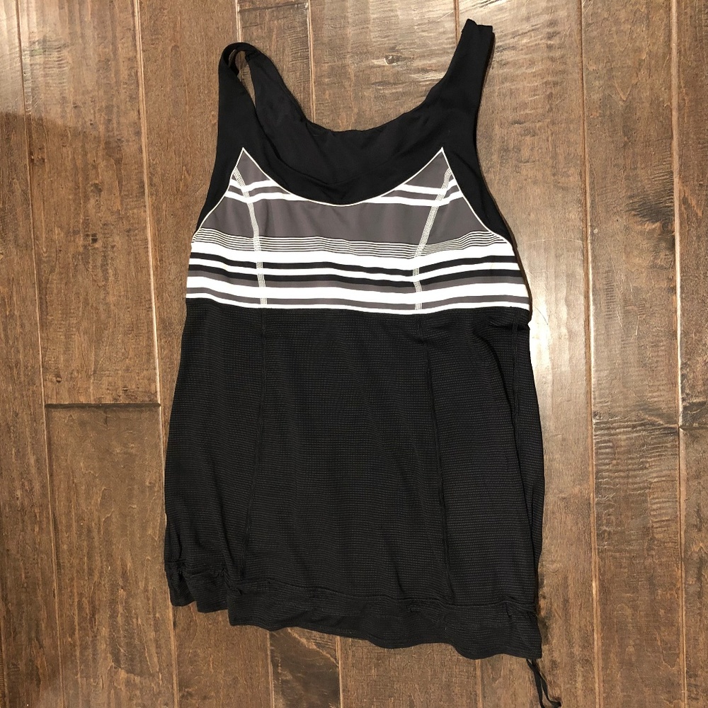 Lululemon Exercise Tank Top - Black and White